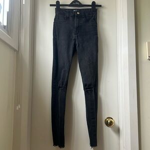 Zara Black Knee Rip Skinny Jean